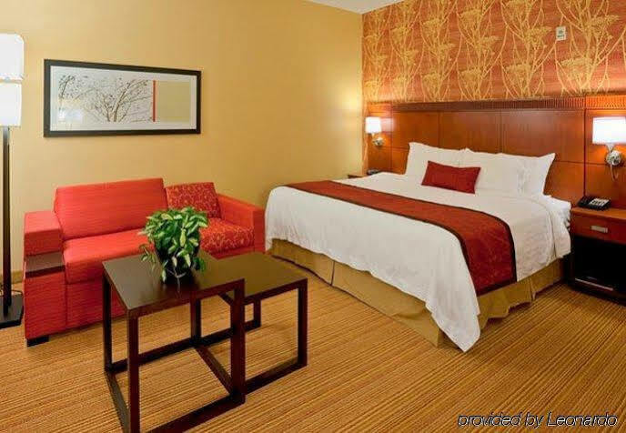 Courtyard By Marriott Roanoke Airport Hotel Kültér fotó